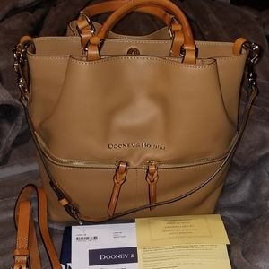 Dooney and Bourke City Dawson